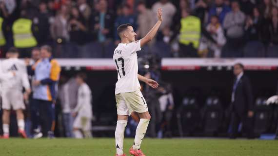 Con discreción y ovación: así se despidió Lucas Vázquez del Bernabéu
