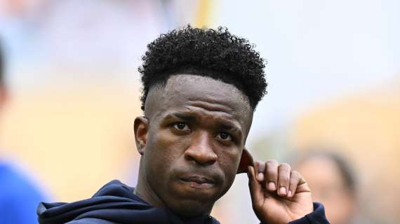 Vinicius 'filtra' la tercera equipación del Real Madrid para la próxima temporada