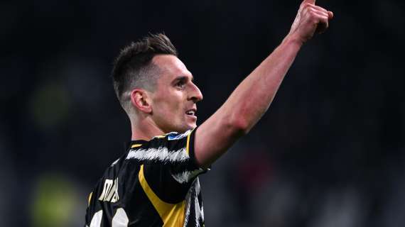 Il Besiktas accelera per Milik, dialogo aperto con la Juventus
