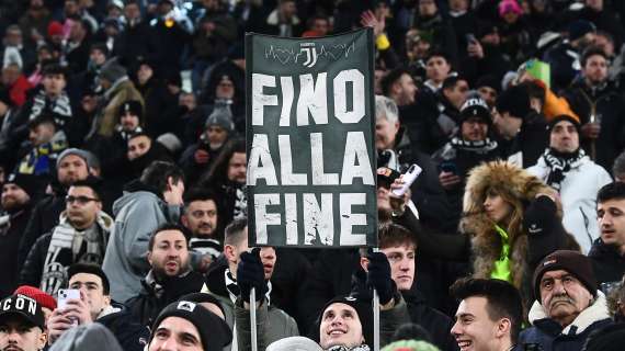 "Giù le mani dalla Juventus". L'iniziativa apparsa su tre quotidiani fa impazzire i tifosi