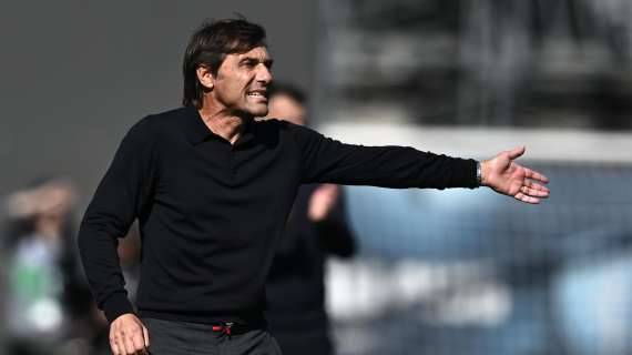 Napoli, Conte: "Guardiamo e ci gustiamo Inter-Juve"