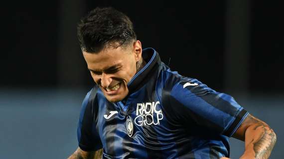 Lesione muscolare per Scamacca: salterà anche la Juventus