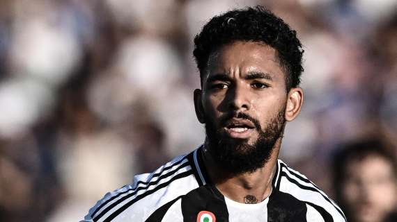 Genoa-Juve, Douglas Luiz si scalda: Motta pensa alla sua titolarità