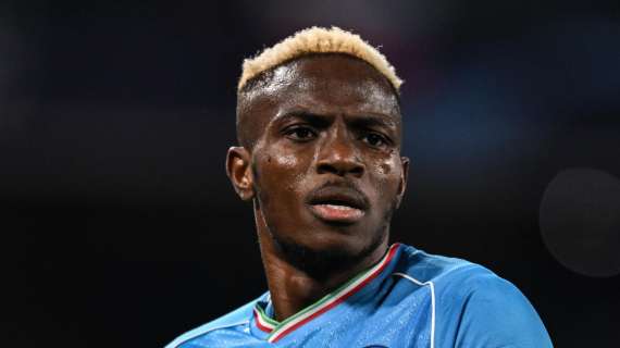 Napoli, allarme Osimhen, il nigeriano è uscito zoppicante: a rischio per la Juve