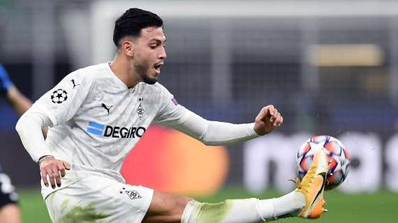 Bensebaini, niente Juve: è ufficiale il passaggio al Borussia Dortmund per 4 stagioni