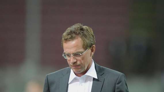 Schalke, Rangnick vieta le barricate