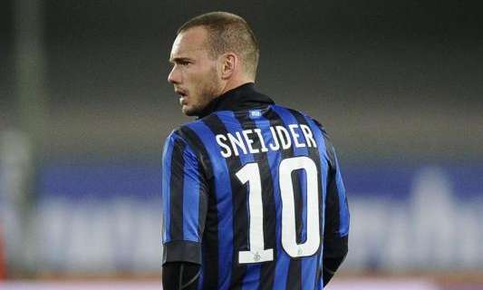 Sneijder esce dallo stadio a piedi. E Forlan...