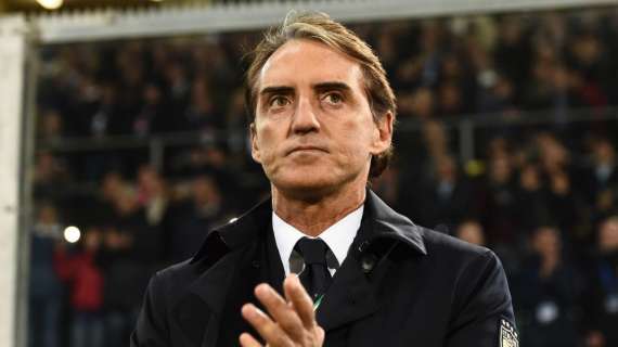 Mancini: "Centrocampisti come Sensi e Barella una fortuna per l'Italia. Esposito mi piace, però deve crescere"