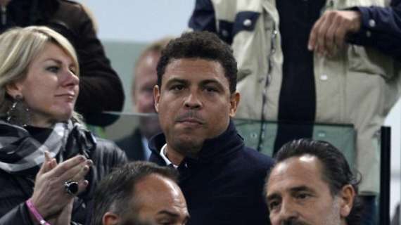 Ronaldo elogia Maradona. Poi apre al ritorno