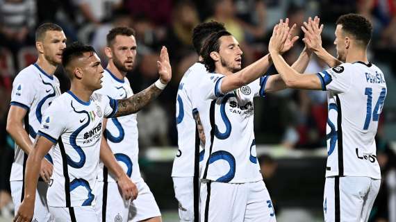 CAG-INT 1-3, Inter in corsa. Genoa in B, Samp salva