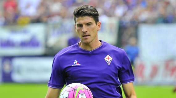 Mario Gomez: "Senza infortuni, Rossi sarebbe stato tra i 5 migliori al mondo"