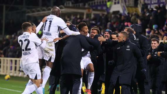 Serie A, il Napoli domina la Fiorentina: 3-0 degli azzurri al Franchi