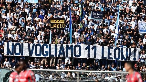 Cremonese - Lazio, il grido dei tifosi in trasferta: “Vogliamo 11 leoni” - FOTO