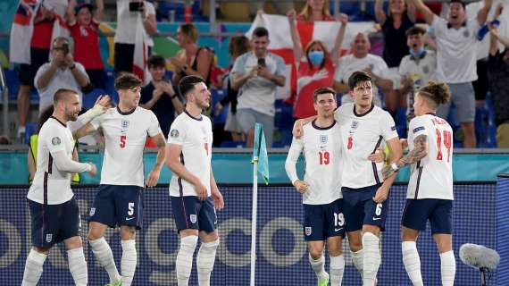 Euro 2020, multa per l'Inghilterra dopo il laser e i fischi contro la Danimarca