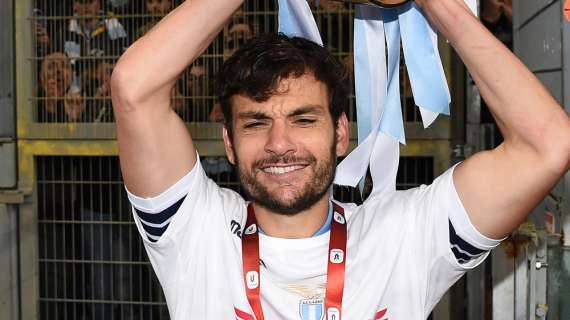 Lazio, Parolo: "Il mio arrivo, il derby, Immobile e Baroni: vi racconto tutto"