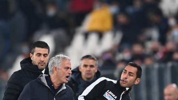 Roma, Mourinho e Pinto furiosi per i presunti torti arbitrali