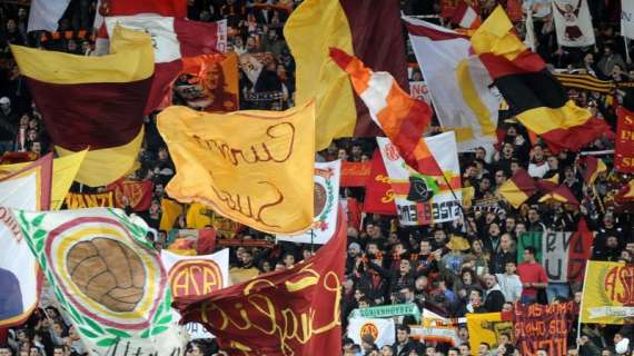 Roma, arrestati ultrà giallorossi: aggredirono dei tifosi svedesi con la maglia della Lazio