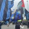Inter, entusiasmo travolgente dei tifosi ad Appiano. La squadra esce a salutarli (VIDEO)