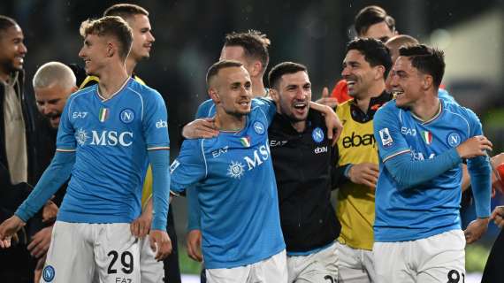 Il Napoli presenta la quarta maglia, non ci sarà il logo contro il razzismo della Lega