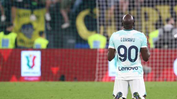 Lukaku promette ai tifosi di rimanere, vuole solo l'Inter. Possibile solo ad una condizione