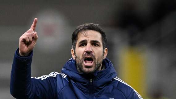 Fabregas: "Chi non capisce di calcio potrebbe pensare che il Milan era quello biancoblù"