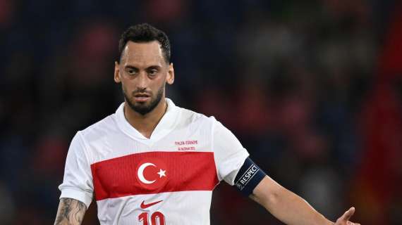 Turchia, Dincer: "Calhanoglu è il capitano e la mente in campo di questa squadra"