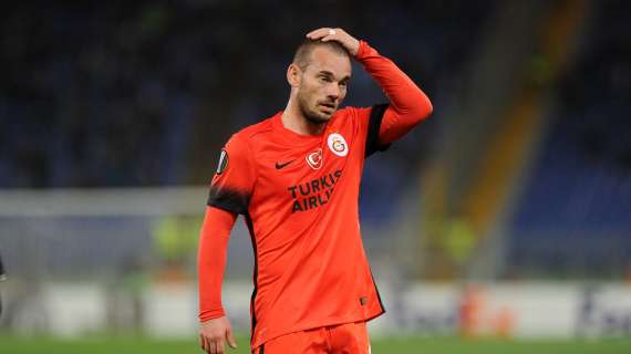 Sneijder: "Busquets un piagnone, bruttissimo giocare contro di lui"