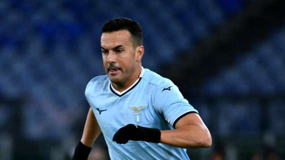 Inzaghi con Bisseck, Baroni sorprende: Pedro sulla trequarti. Le ultime su Lazio-Inter