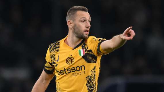 De Vrij: "A 33 anni non sono vecchio. Rinnovo? Mi piacerebbe restare all'Inter"