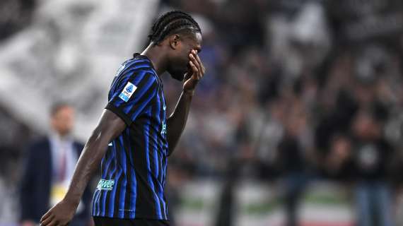 Risate di Thuram dopo il gol di Adzic, tifosi arrabbiati. Adesso anche il club è stupito