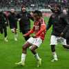 FOTO - Theo e Leao i primi a schizzare dalla panchina per festeggiare il gol di Chukwueze