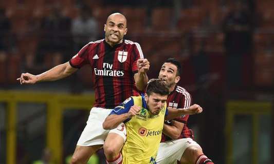 Tra cessioni e rescissioni, il Milan deve sfoltire la rosa: bisognerà tagliare 15 giocatori