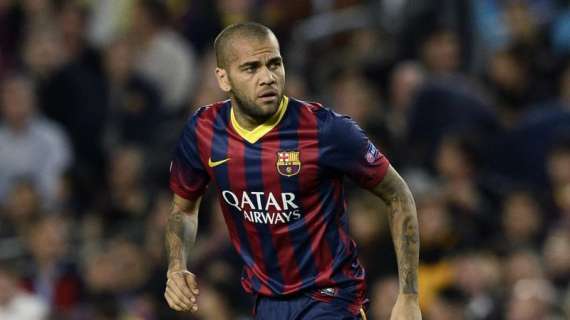 AS - Dani Alves: “Ho un piede, il corpo e quasi la testa fuori dal Barcellona”