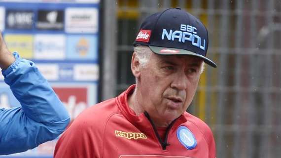 Napoli, dopo la vittoria sulla Lazio concesso un giorno di riposo: domani la ripresa degli allenamenti
