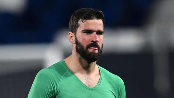 Alisson: "Ci aspettiamo di tornare a casa con i tre punti. Leao? Fortissimo, ma il Milan ha in generale una squadra forte"