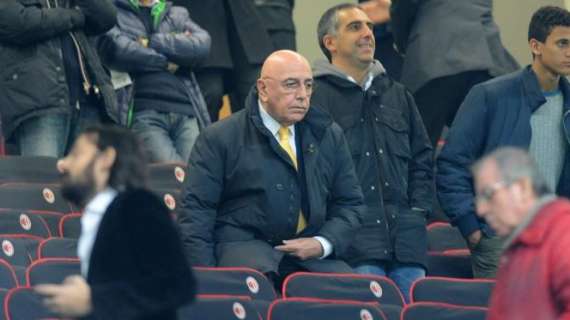 Galliani alla squadra: “Abbiamo dimostrato di non essere inferiori a Roma e Napoli, dobbiamo crederci e andare in Champions. Rispetto allo scorso anno…”