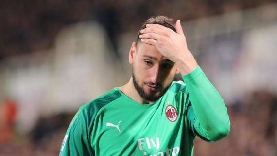 Leggo titola: "Milan, il lungo addio. Gigio-Chelsea: contatto"