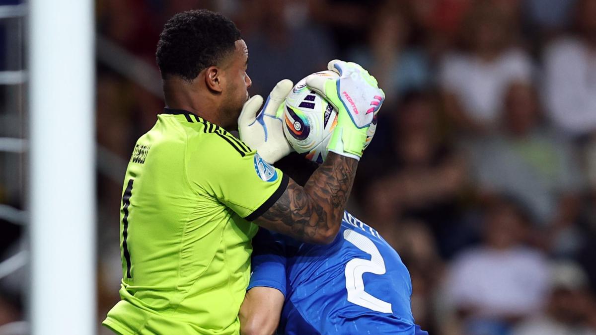 Maignan verso l'addio, il Milan cerca un nuovo portiere: tre nomi, un preferito e la concorrenza dell'Inter