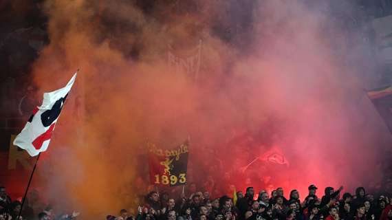 Bruttissimo episodio dopo Genoa-Milan: un gruppo di ultras rossoblu ha tentato di assalire i pullman dei milanisti. Bloccato, nessun ferito