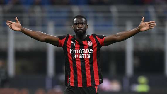 Manovre difensive in casa rossonera: obiettivi e calciatori in partenza