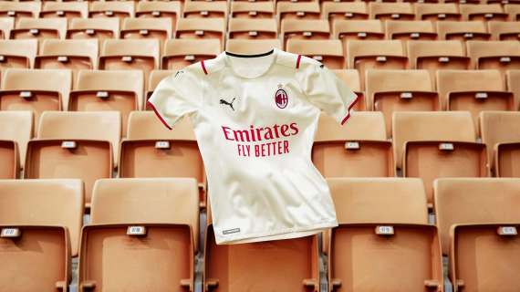 PHOTOGALLERY - Milan, ecco la seconda maglia per la stagione 2021-2022