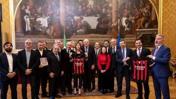 Milan Club Montecitorio: presentato il libro "Succede solo a chi ci crede" con Scaroni