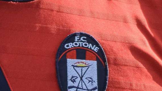 Coppa Italia, il Crotone a Milano domani mattina