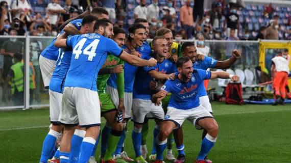 Serie A, il Napoli batte 3-0 il Bologna e torna in vetta con il Milan