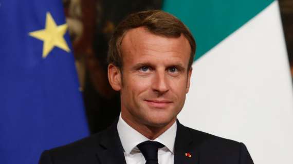 PSG, Mbappé e il suggerimento di Macron: "Gli ho solo consigliato di rimanere in Francia"