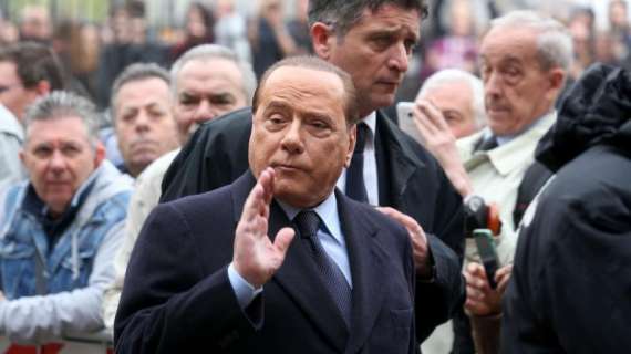 Milan ai cinesi, se Berlusconi accetterà la presidenza onoraria Yonghong Li sarà vice-presidente vicario. Altrimenti diventerà presidente