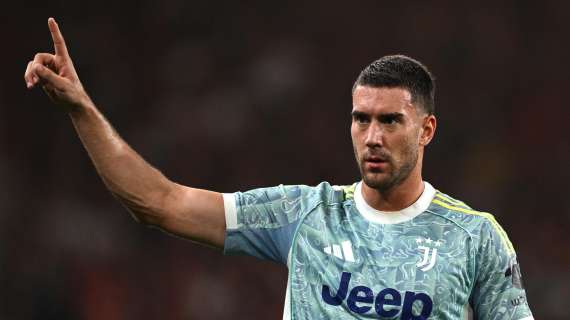 Romano precisa: "Non mi risulta che Vlahovic abbia già un accordo fatto o che abbia scelto l'Inter o il Milan"