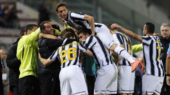Il Milan su Twitter: "Complimenti alla Juve"
