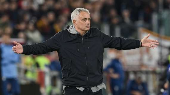 Roma, Mourinho: "Siamo a 4 punti dal Milan: o siamo noi che siamo più bravi o c'è qualcosa che non va negli altri"