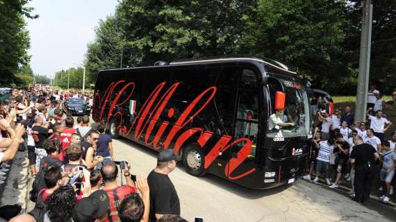 Verso Milan-Lazio: i rossoneri sono arrivati a San Siro